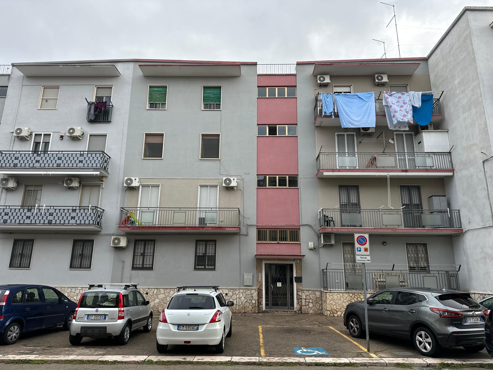 4 VANI GUALTIERO GUISCARDI